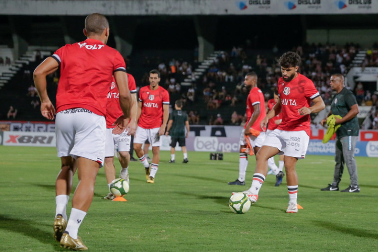Escalao do Santa Cruz: Itamar Schlle deve manter time contra o Flamengo de Arcoverde